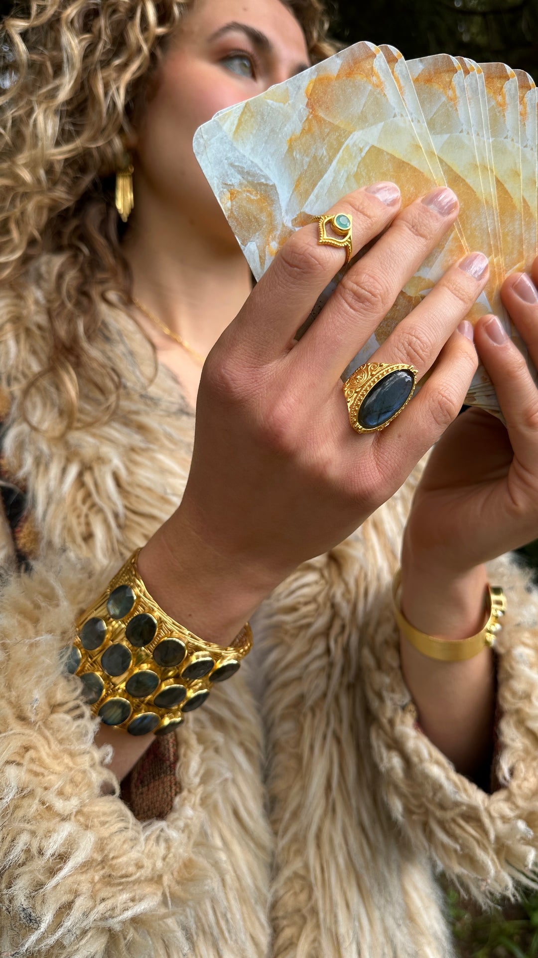 Moonlight Sorceress Labradorite Ring