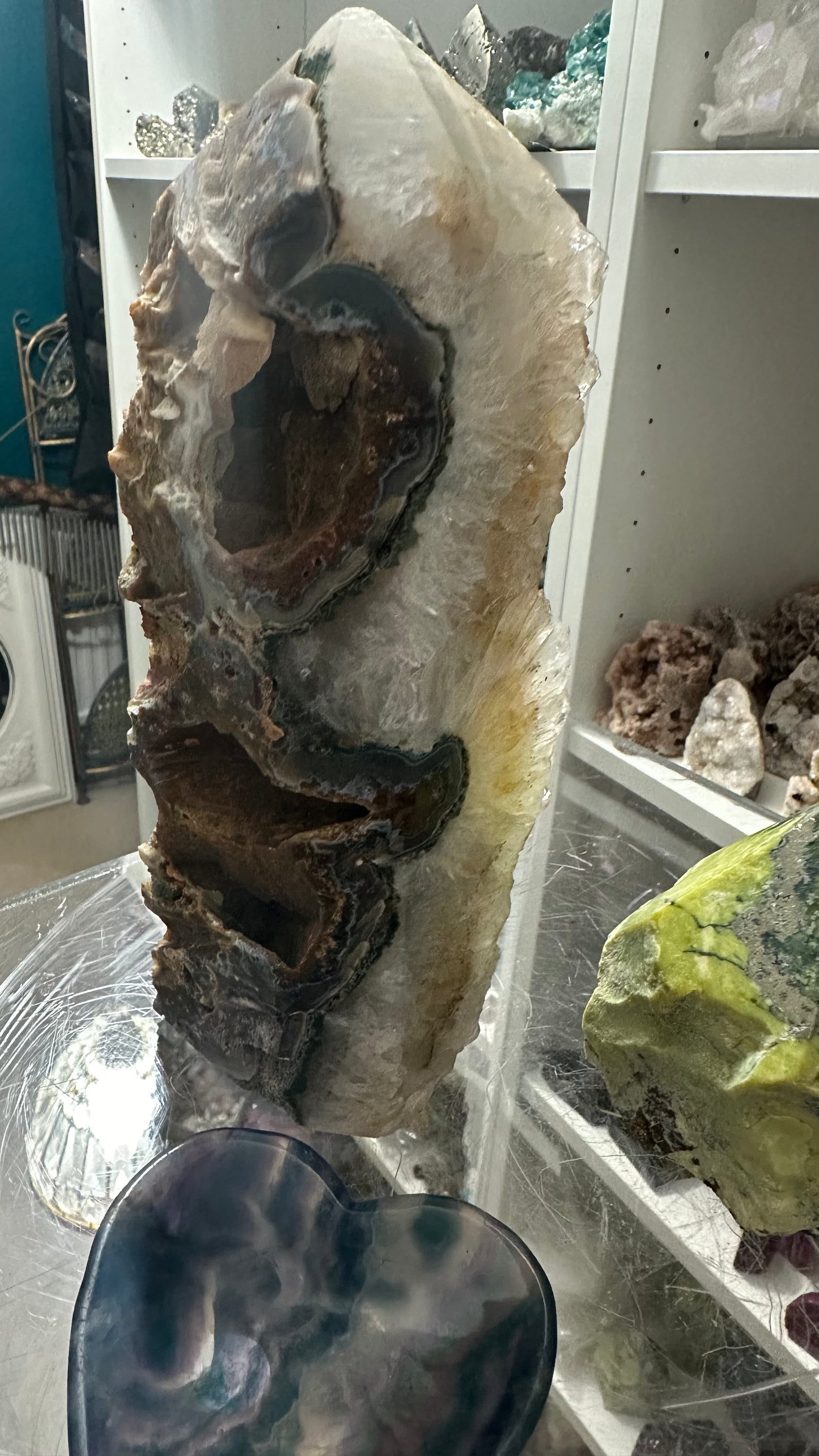 Agate Druzy / serpentine/fluorite
