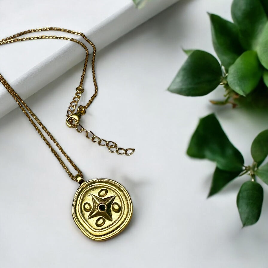 Emerald Sovereign Pendant Necklace