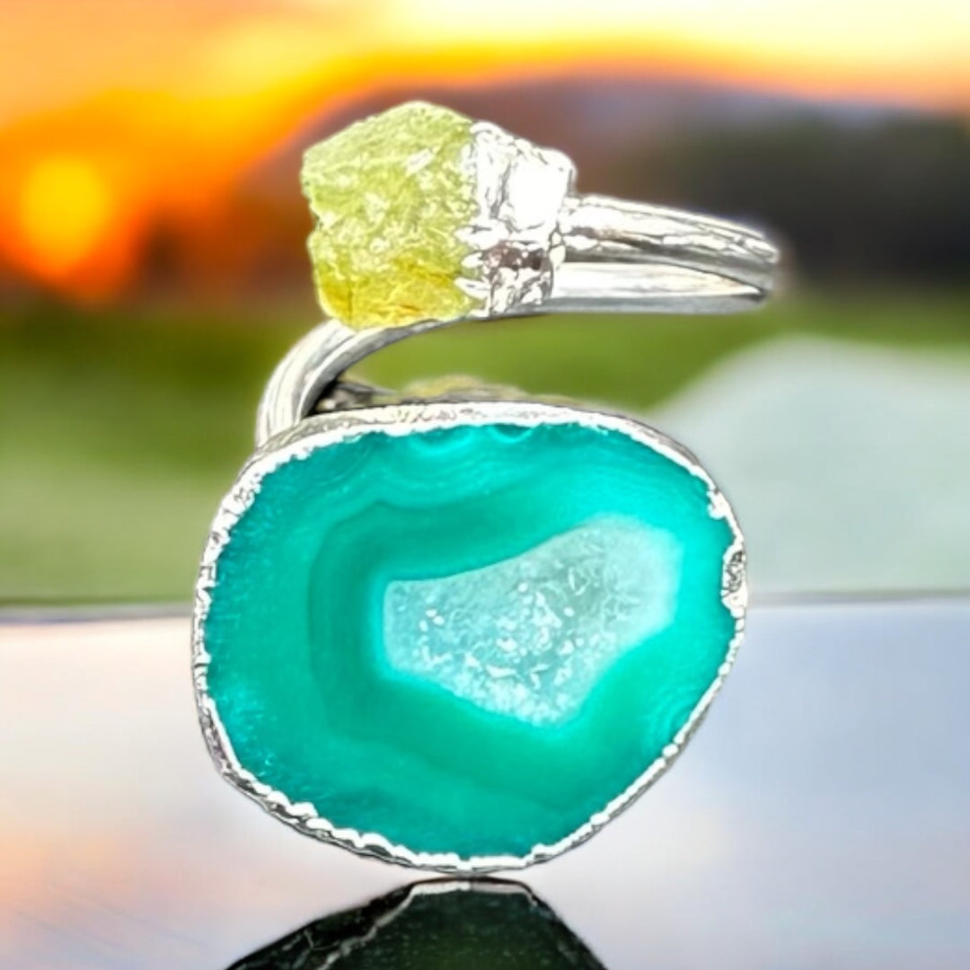 Infinity Agate Druzy & Peridot Silver Wrap Ring
