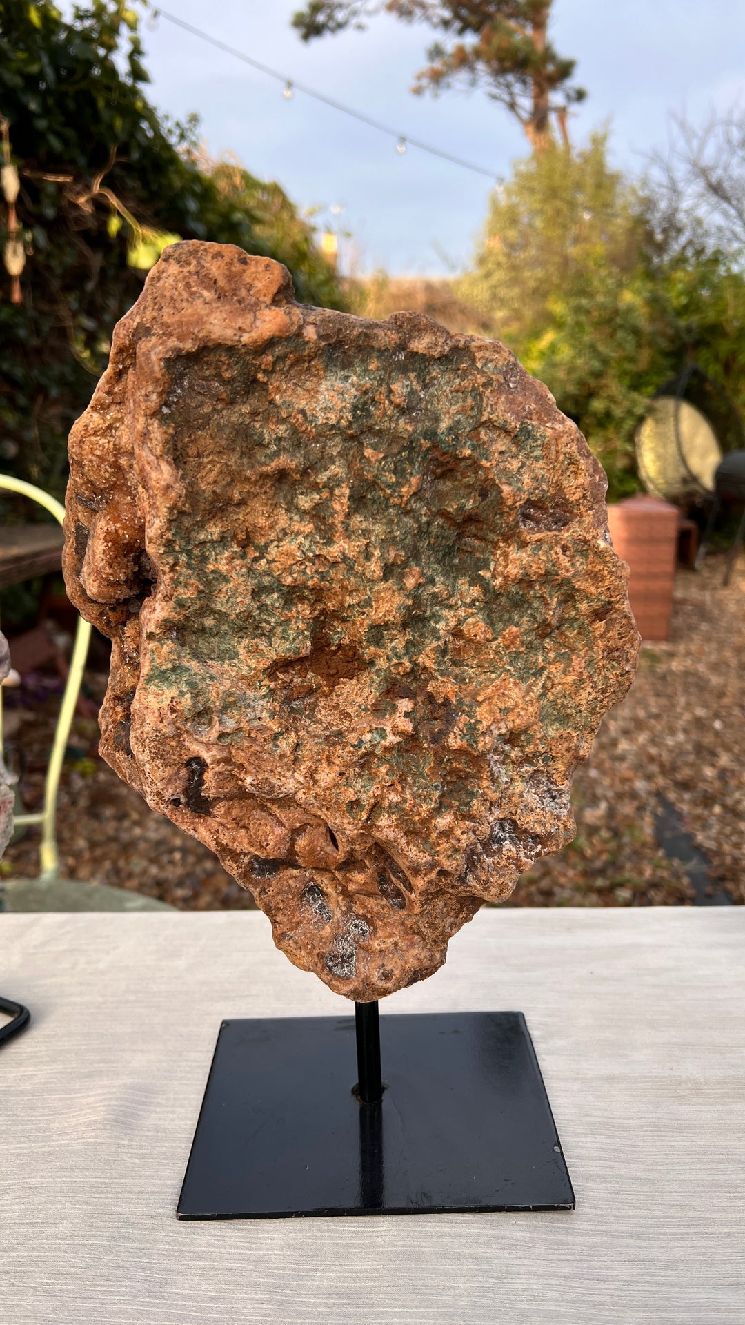 Natural Pink Amethyst Stone on Metal Stand 34 cm Height, 20 cm Width 3.5 kg