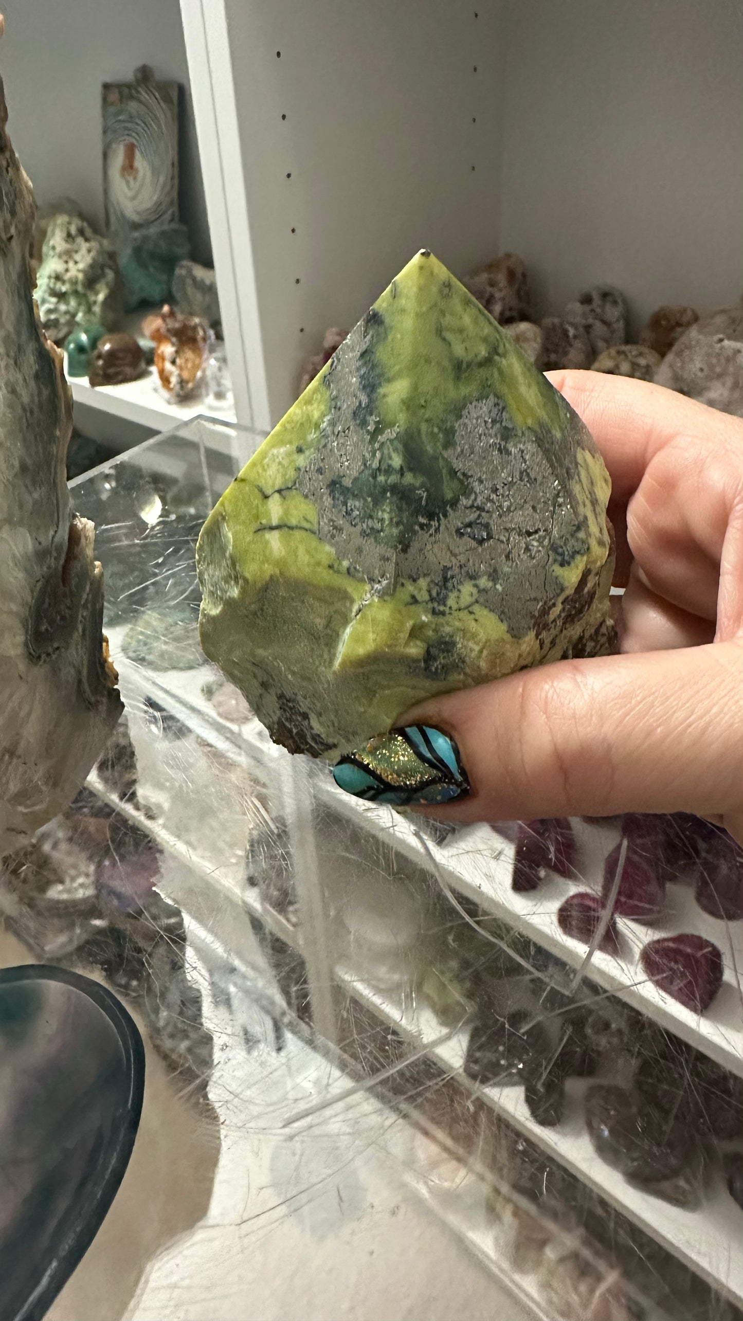 Agate Druzy / serpentine/fluorite