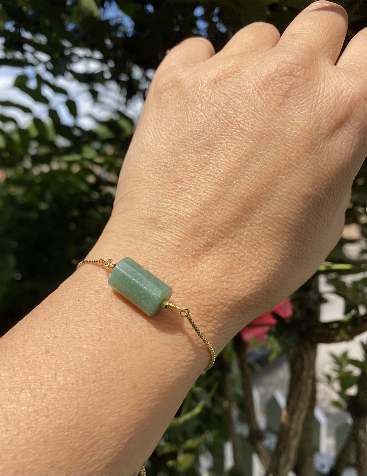 Natural Aventurine Gem stone Cylinder on a Gold pull-chain Bracelet