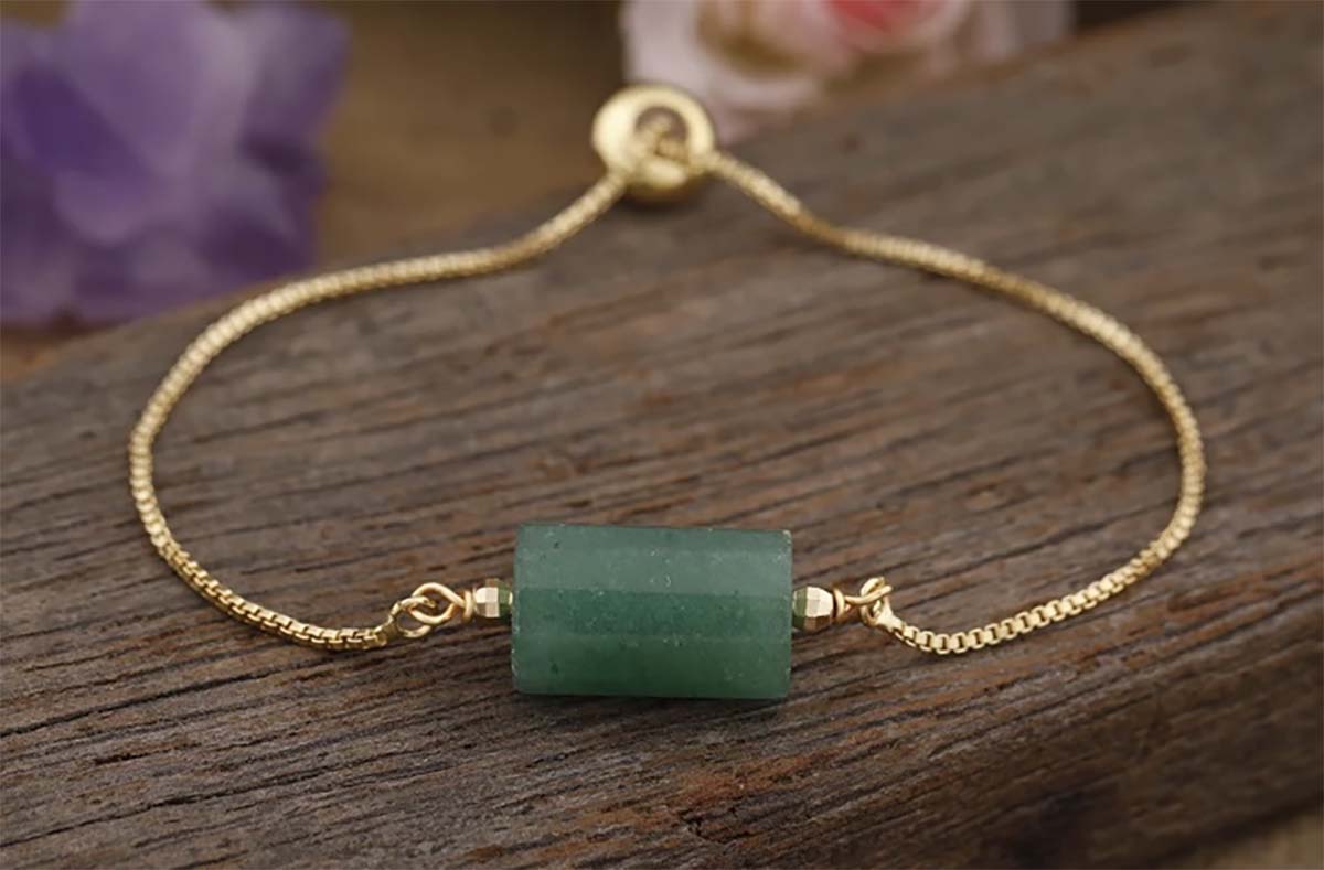 Natural Aventurine Gem stone Cylinder on a Gold pull-chain Bracelet