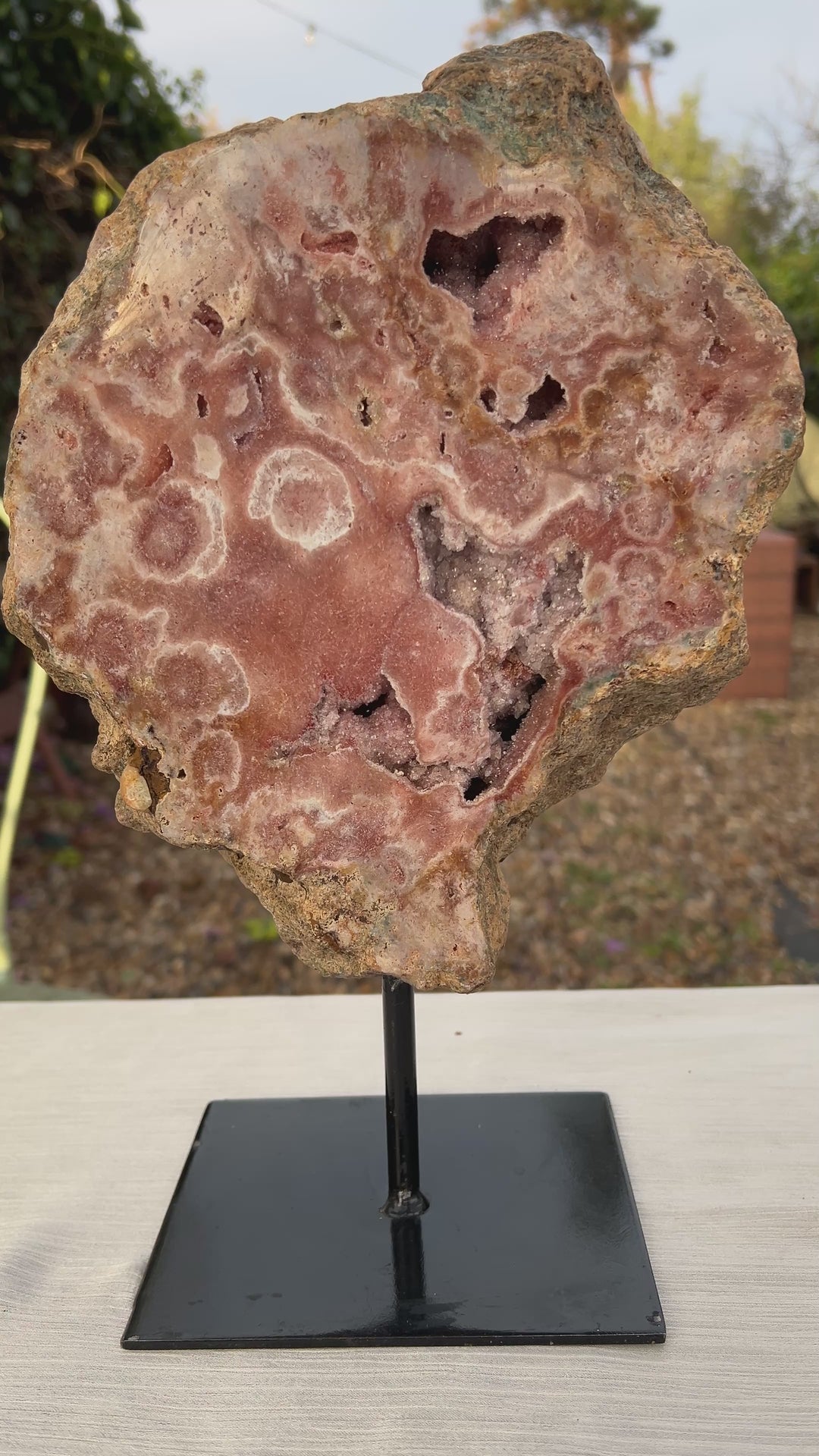 Natural Pink Amethyst Stone on Metal Stand 34 cm Height, 20 cm Width 3.5 kg