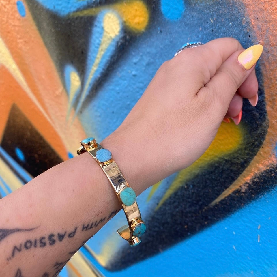 Turquoise 18k Gold Bangle