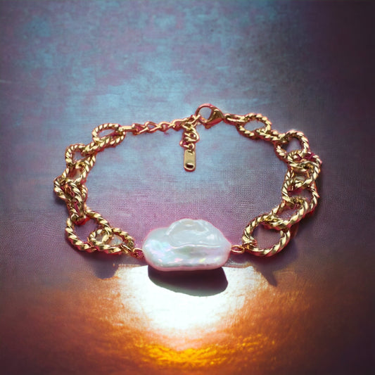 Gold Baroque Pearl Bracelet