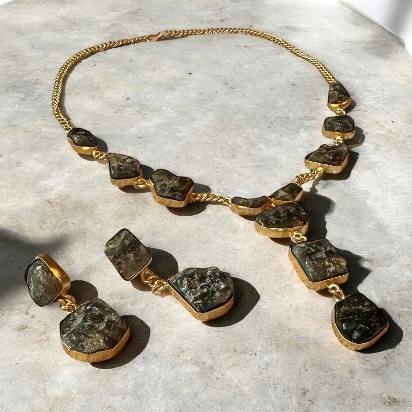 The Elaria Necklace Set – Smoky Quartz
