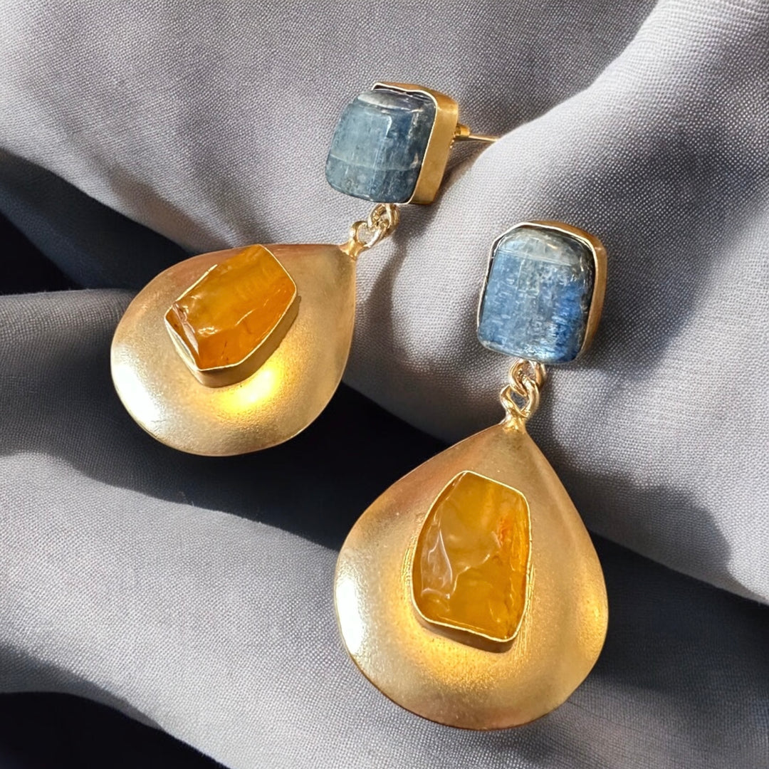 The Thearys
Empowering Goddess Honey Calcite & Blue Kyanite  Necklace